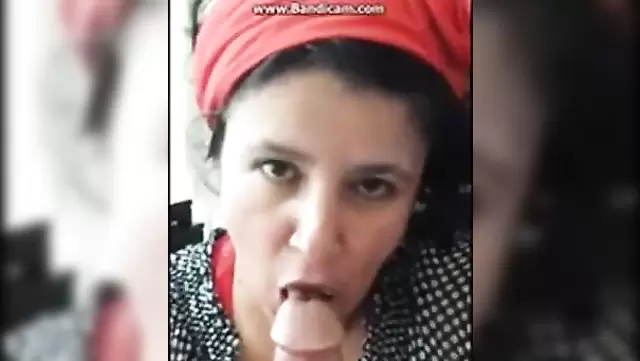 Azerbaijani woman gives a blowjob to her neighbor